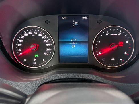 Used 2024 Mercedes-Benz Sprinter 2500 image 33