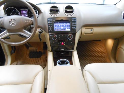 Used 2011 Mercedes-Benz ML 350 image 9