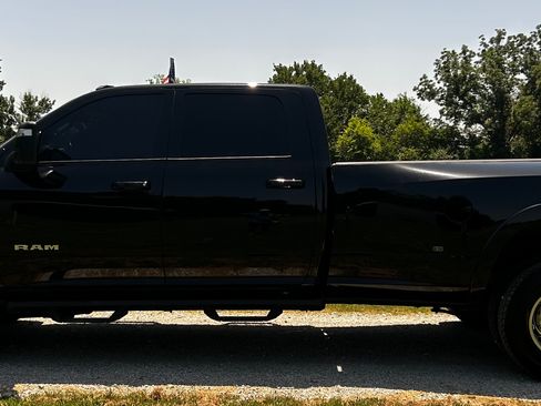 Used 2024 RAM 3500 4x4 Crew Cab Big Horn DRW image 8
