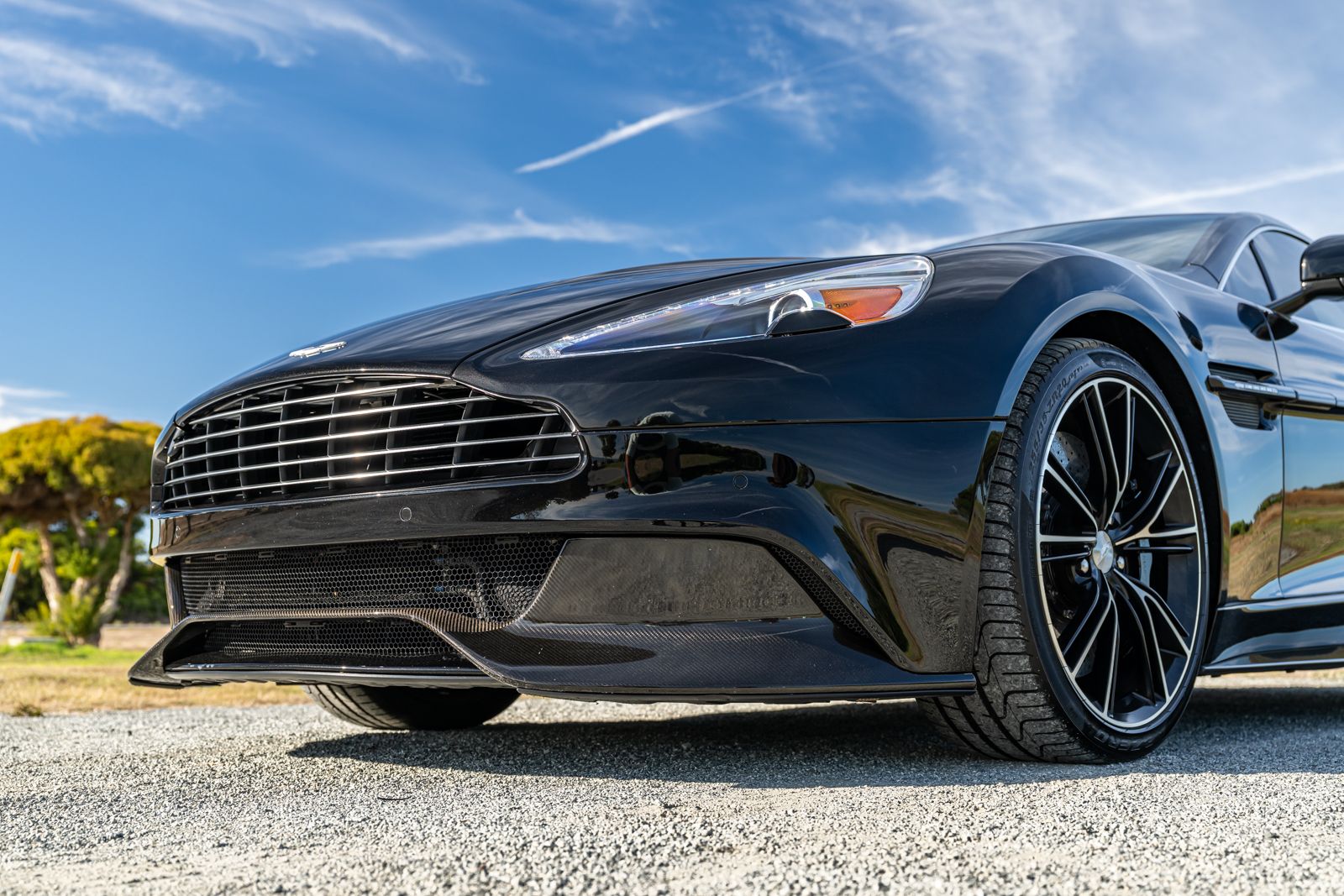 Used 2014 Aston Martin Vanquish Coupe RWD image 7