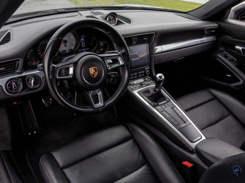 Used 2018 Porsche 911 Carrera S RWD image 35