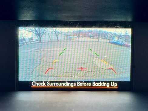 Used 2015 Subaru Forester 2.5i image 16