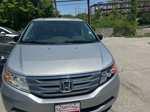Used 2013 Honda Odyssey EX-L image 2