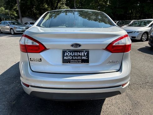 Used 2015 Ford Fiesta S image 5