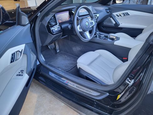 Used 2021 BMW Z4 M40i image 13