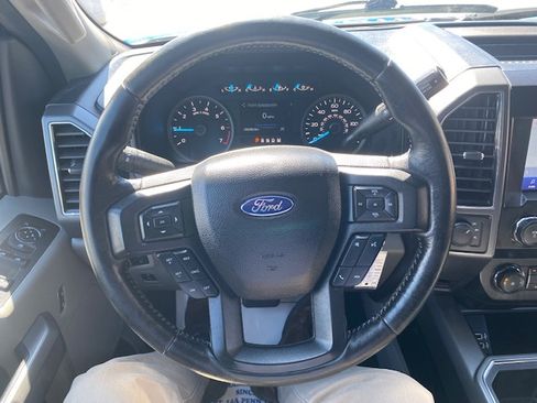 Used 2020 Ford F150 XLT image 11