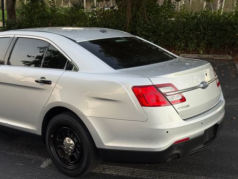 Used 2016 Ford Taurus image 36