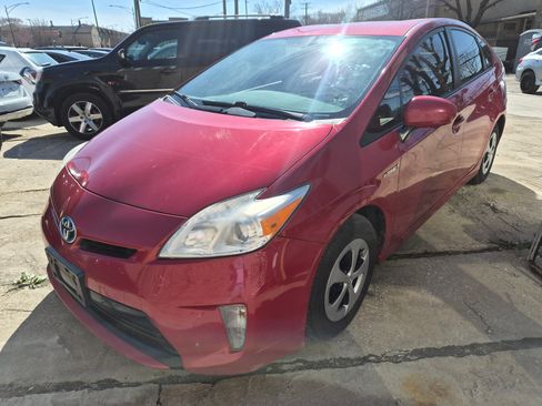 Used 2012 Toyota Prius Three image 2