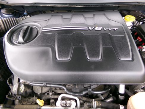 Used 2019 Jeep Cherokee 4WD Latitude image 19