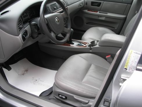 Used 2005 Mercury Sable LS image 6