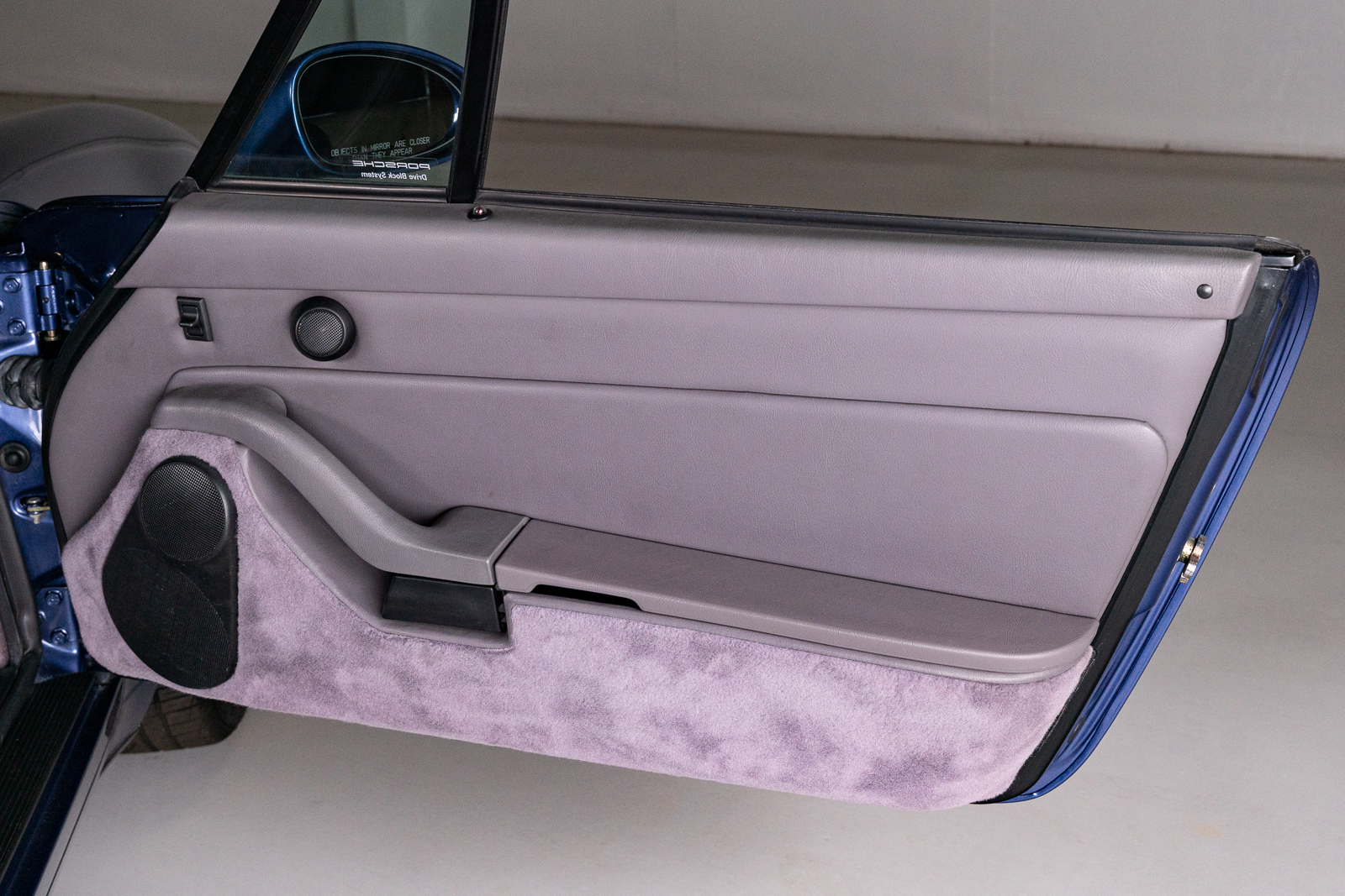 Used 1997 Porsche 911 Carrera Cabriolet RWD image 68