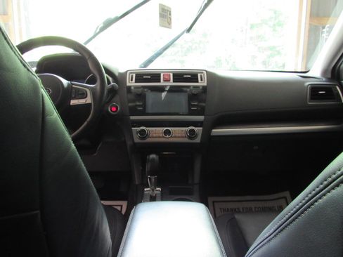 Used 2015 Subaru Outback 3.6R Limited AWD/4WD image 19