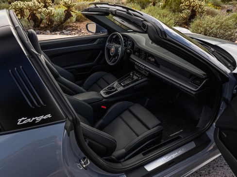 Used 2024 Porsche 911 Targa 4S image 30