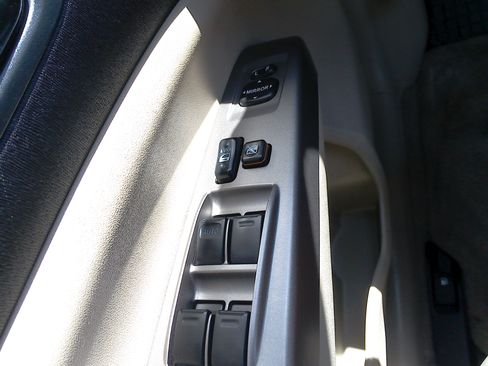 Used 2007 Toyota Prius w/ Package 6 FWD image 26