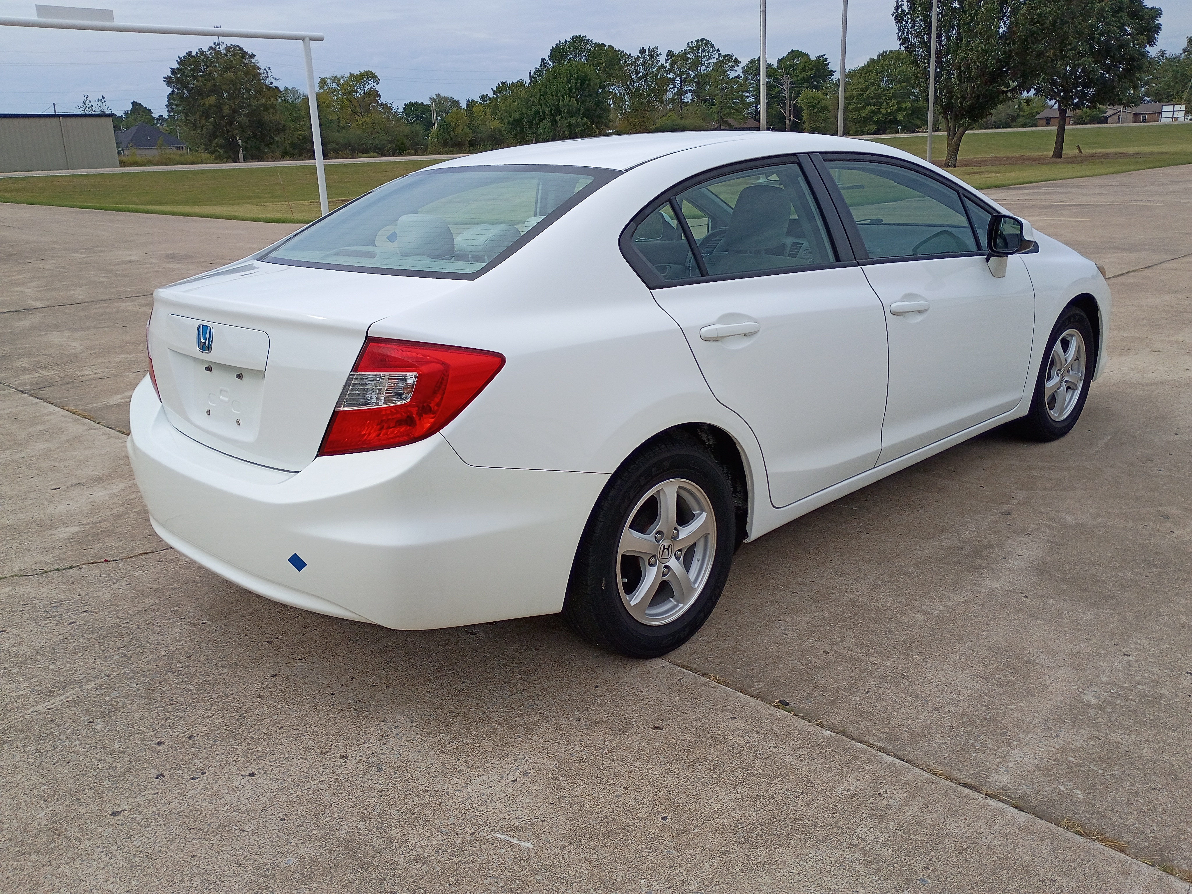 Used 2012 Honda Civic Natural Gas Sedan image 5