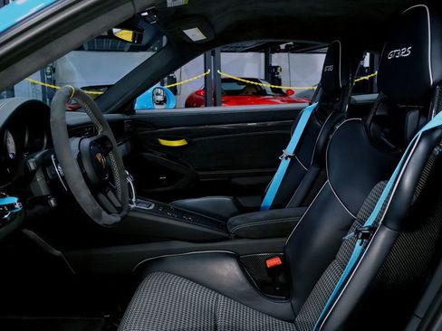 Used 2019 Porsche 911 GT3 RS image 34