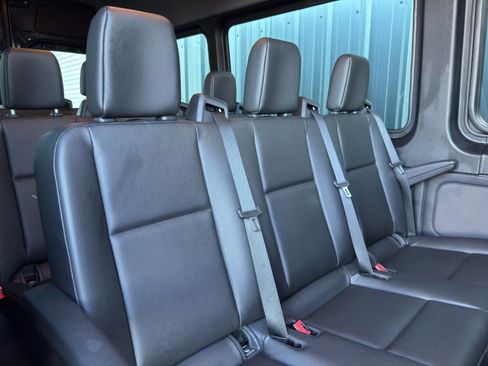 Used 2023 Mercedes-Benz Sprinter 2500 image 36
