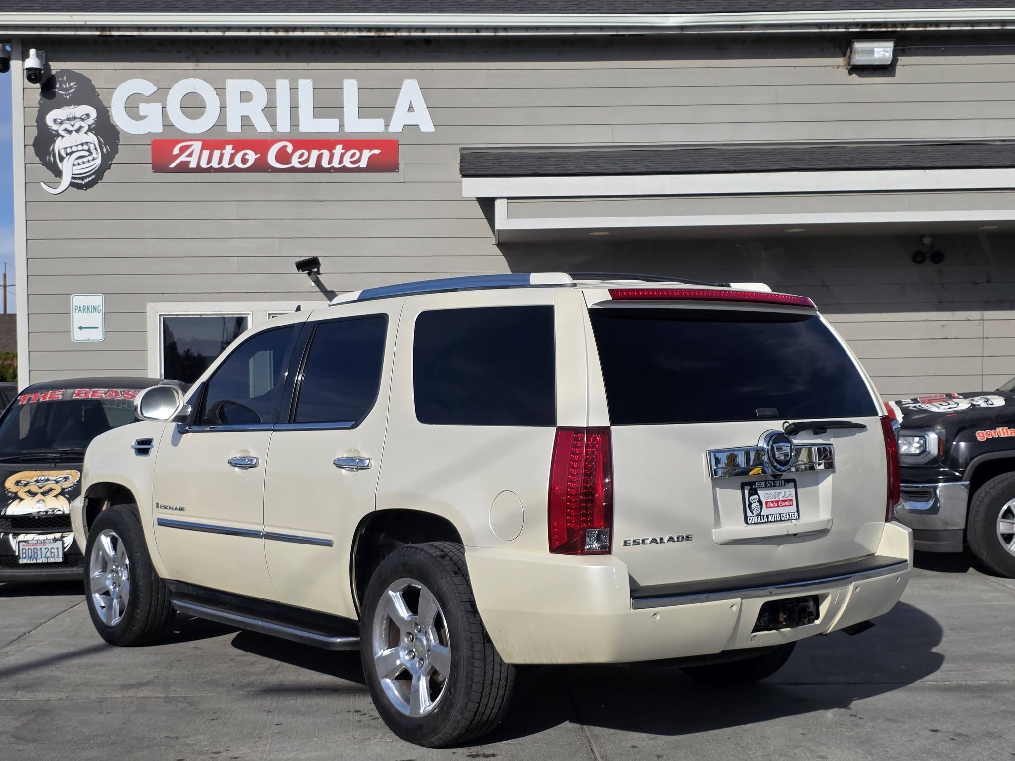 Used 2007 Cadillac Escalade AWD image 5