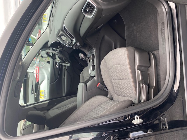 Used 2023 Chevrolet Equinox AWD LT w/ 1LT image 8