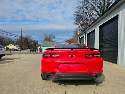 Used 2021 Chevrolet Camaro LT1 image 17
