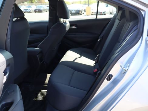 Used 2020 Toyota Corolla LE image 14