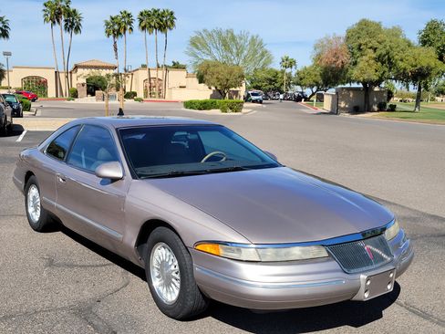 Used 1995 Lincoln Mark VIII image 5