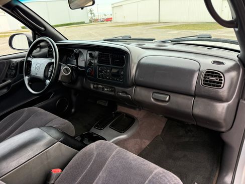 Used 2000 Dodge Dakota Sport RWD image 16