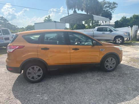 Used 2016 Ford Escape FWD S image 5