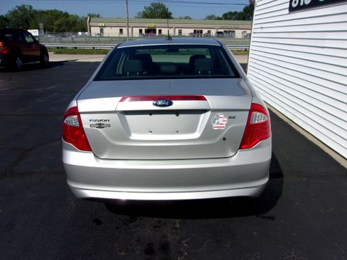 Used 2012 Ford Fusion SE FWD image 3