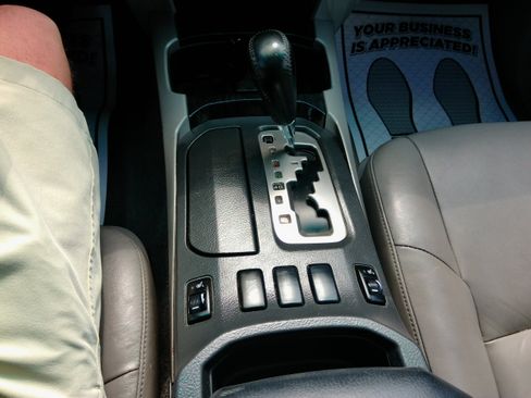 Used 2007 Toyota 4Runner Limited image 56