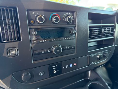 Used 2023 GMC Savana 2500 UNAVAIL RWD image 17