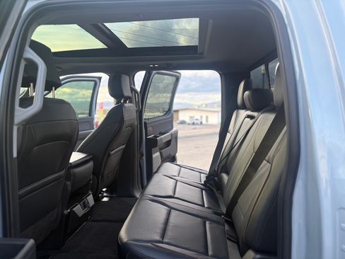 Used 2025 Ford F350 Lariat image 11