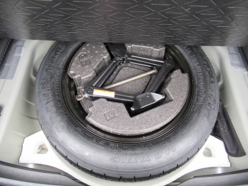 Used 2023 Toyota RAV4 LE image 22