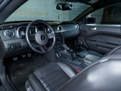 Used 2007 Ford Mustang Shelby GT500 RWD image 6