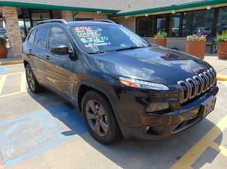 Used 2016 Jeep Cherokee Latitude image 1