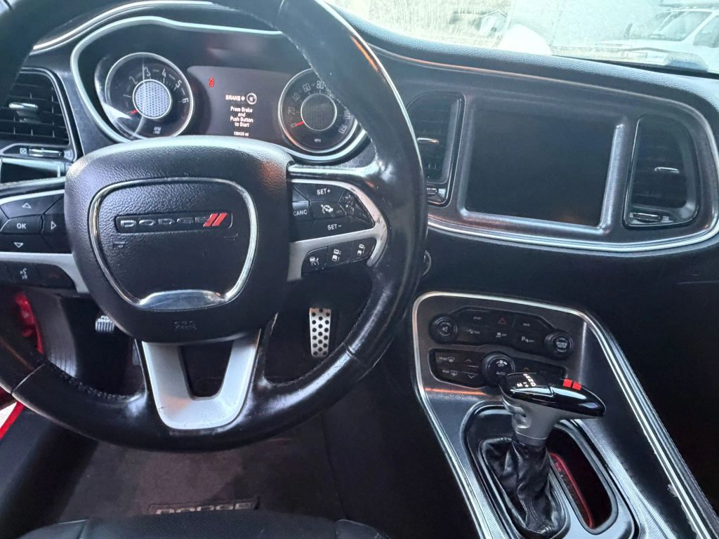 Used 2015 Dodge Challenger SXT Plus RWD image 13