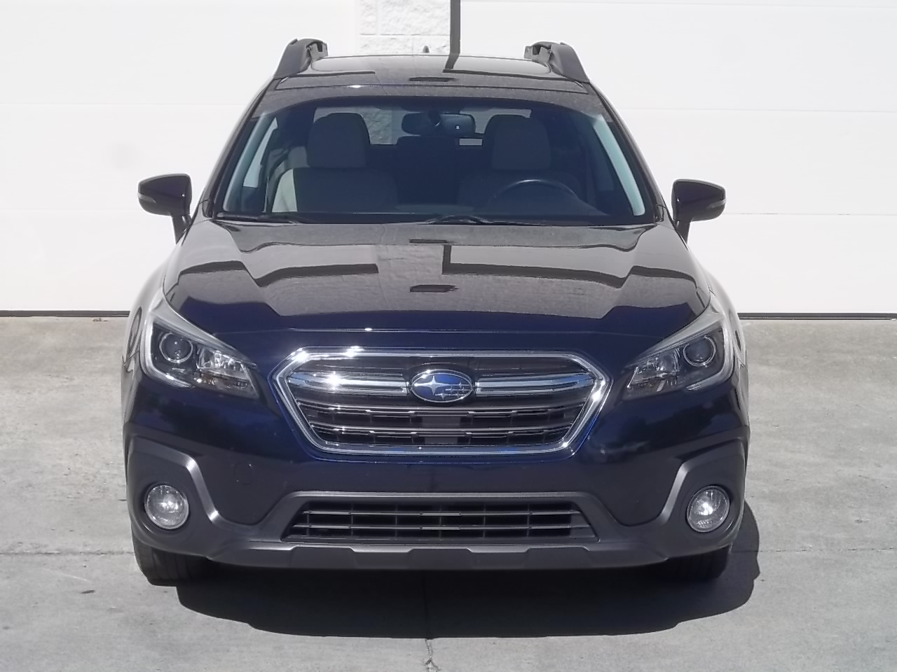 Used 2018 Subaru Outback 2.5i Limited AWD/4WD image 2