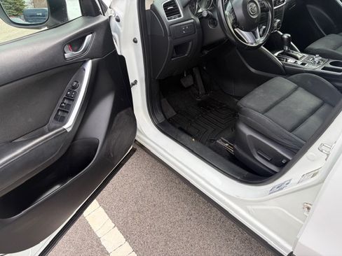 Used 2016 MAZDA CX-5 Touring image 10