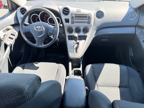 Used 2010 Toyota Matrix image 21