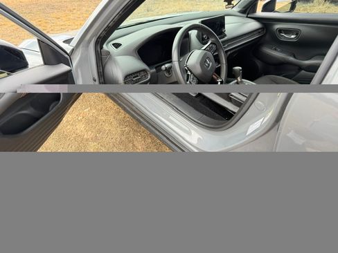 Used 2024 Honda HR-V AWD Sport image 8