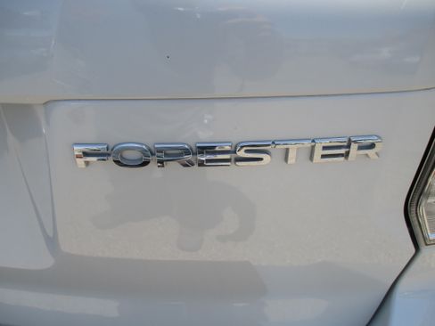 Used 2018 Subaru Forester 2.5i Premium AWD/4WD image 15