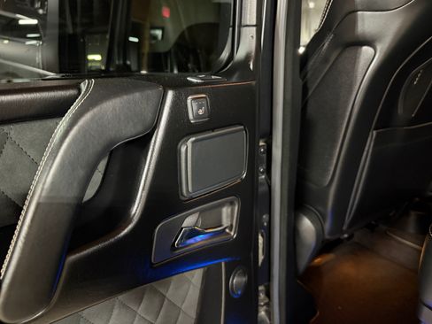 Used 2018 Mercedes-Benz G 550 Squared image 40
