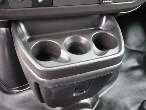 Used 2019 GMC Savana 2500 image 18