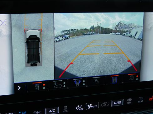 Used 2025 GMC Hummer EV 3X image 9