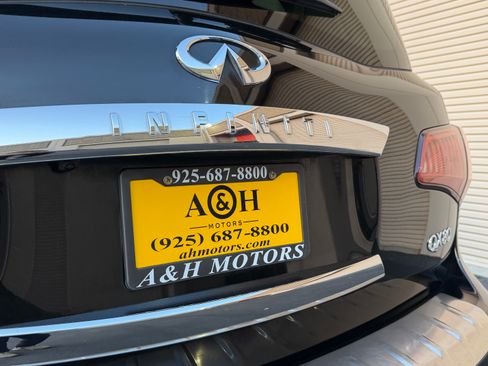 Used 2017 INFINITI QX80 image 27