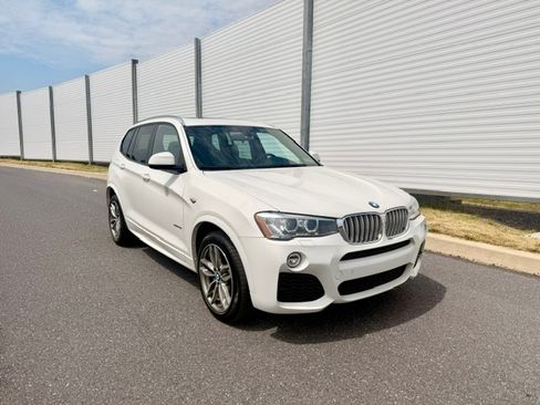 Used 2017 BMW X3 xDrive28i AWD/4WD image 2