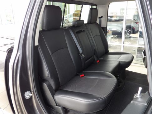 Used 2017 RAM 1500 Laramie image 27