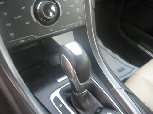 Used 2015 Ford Fusion Titanium AWD image 12