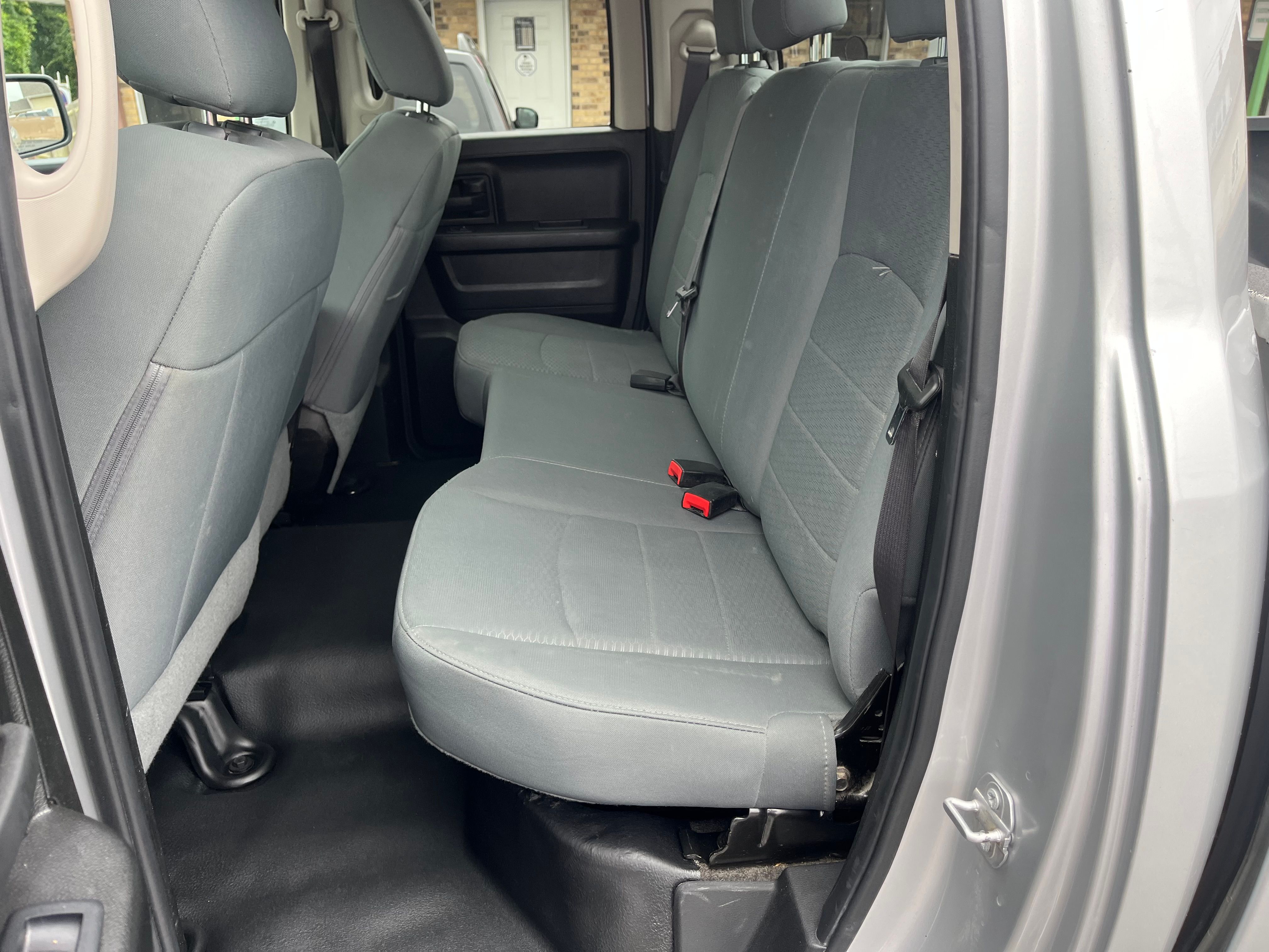 Used 2019 RAM 1500 4x4 Crew Cab Classic Tradesman image 10