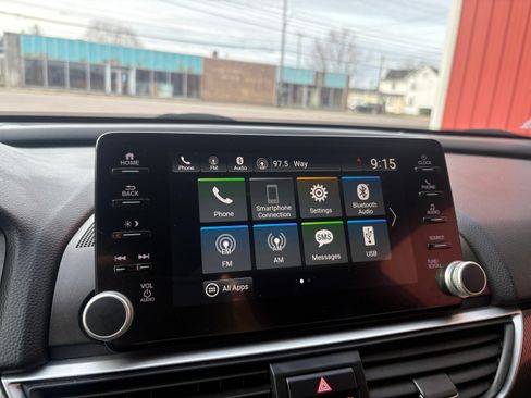 Used 2018 Honda Accord Sport image 16